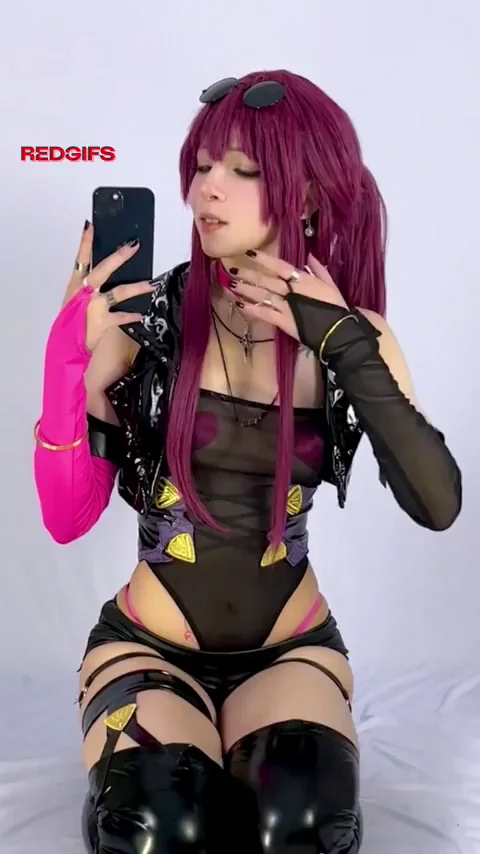 🔥 Kafka Cosplay Tease by StarSthormy 💜🍑