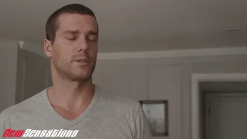 Savannah Sixx's Steamy Step-Daddy Wake-Up Cum Call 😈💦