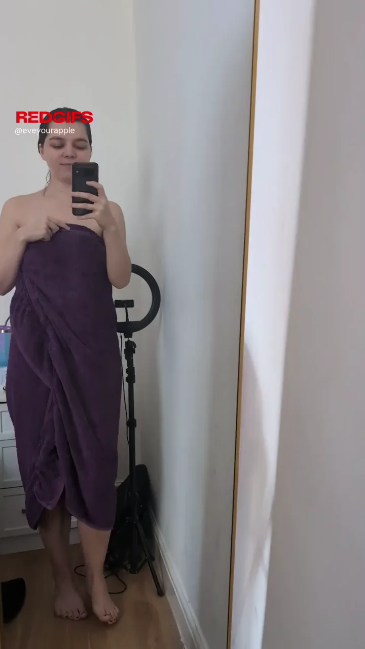 Fresh Outta Shower Slut Feelin' Refreshed 💦🧡