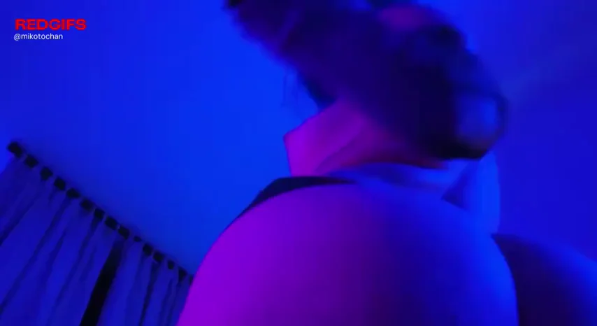 Jinx slapping her ass (Space_Sky_)