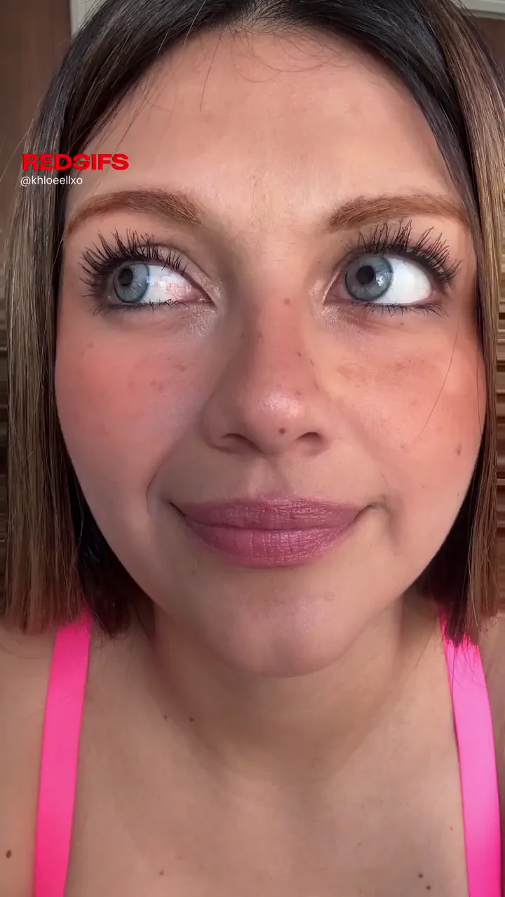 Juicy Booty Tease: Can You Resist This Petite Ass Temptation?