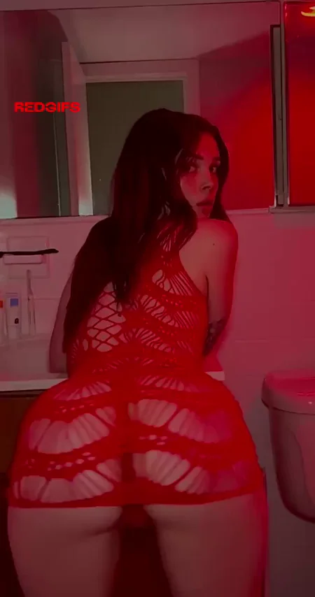 What wld u do if u found me like this in ur bathroom