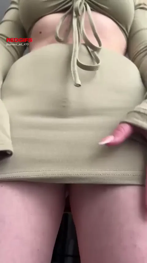 Thick Babe Teases Simp: Squat That Juicy Pussy on His Face? 🍑💦