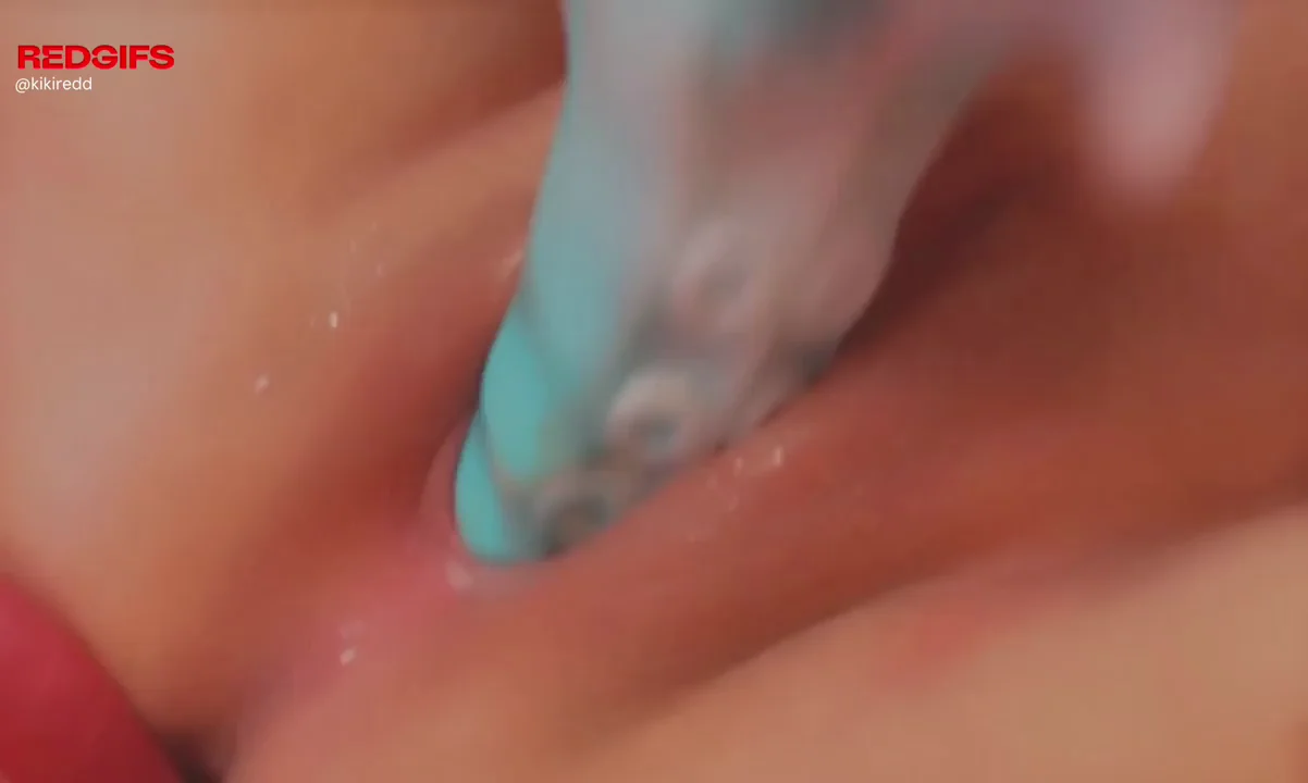 BBW Cumslut Kikii's Toothbrush Pussy Pound Tease 💦 @creamykikii Dripping Snapchat Slut
