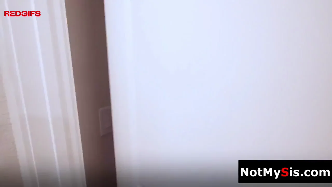 Sex War with My Bully Step sis!
