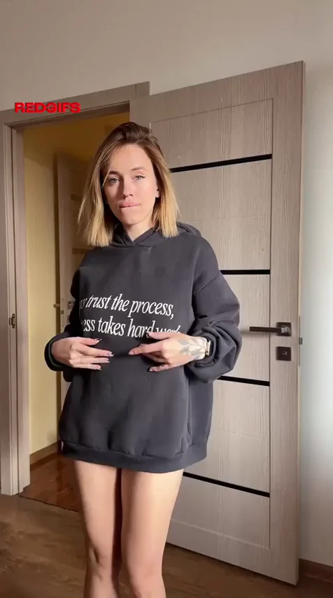 Daily Hoodie Tease: Amateur Slut Strips Bare for Buddy Shows