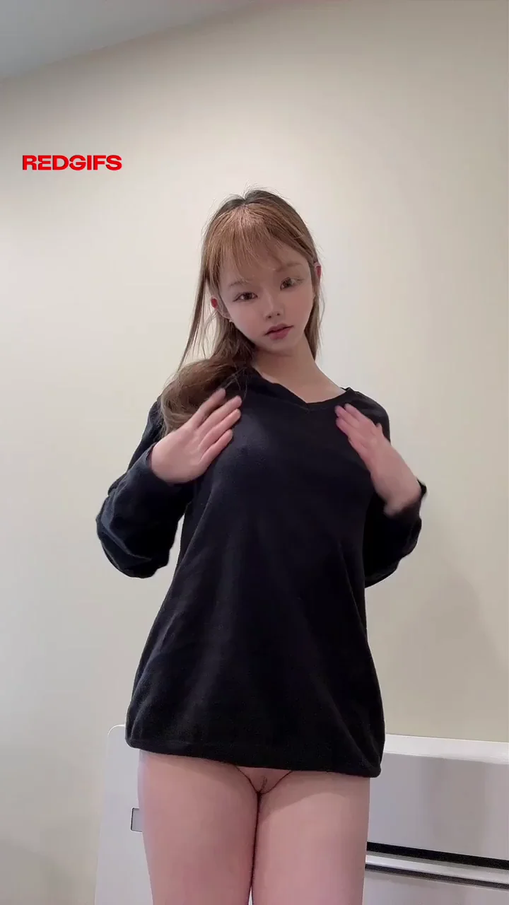 I think, I look cute if I remove all my clothes