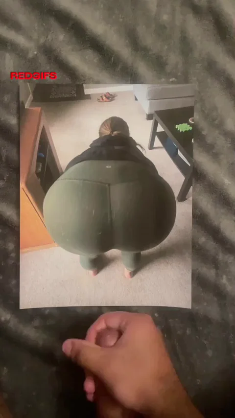 22 Straight Flooding Milf Ass