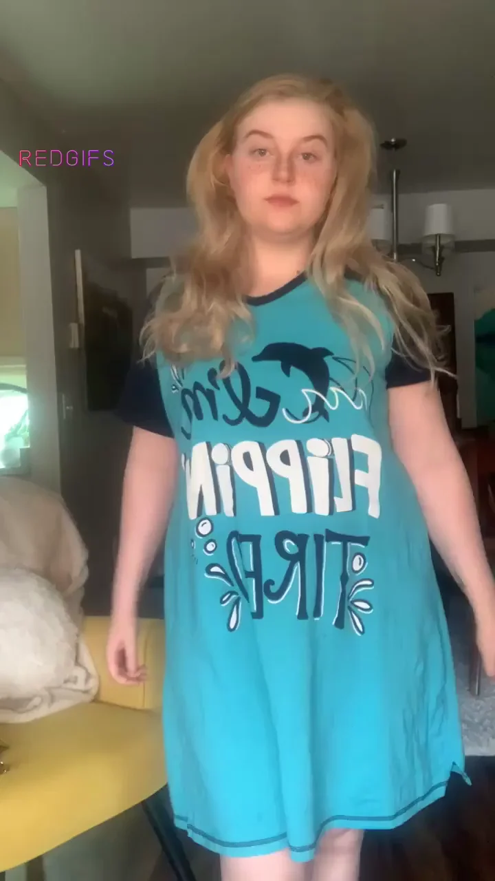 Thick Teen Tease: Touch My Toes & Peek My Juicy Ass? 🍑🔥