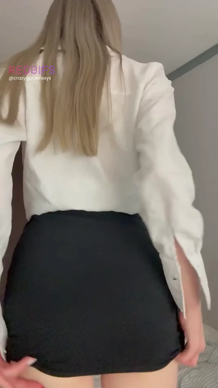 Shut Up & Bend Me Over in My Tight Skirt 😈🍑