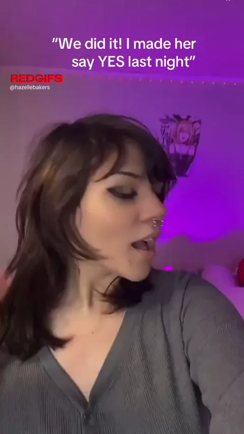 Don't Get Twisted: Bald Pussy Goth Slut Says YES! 💜🍑