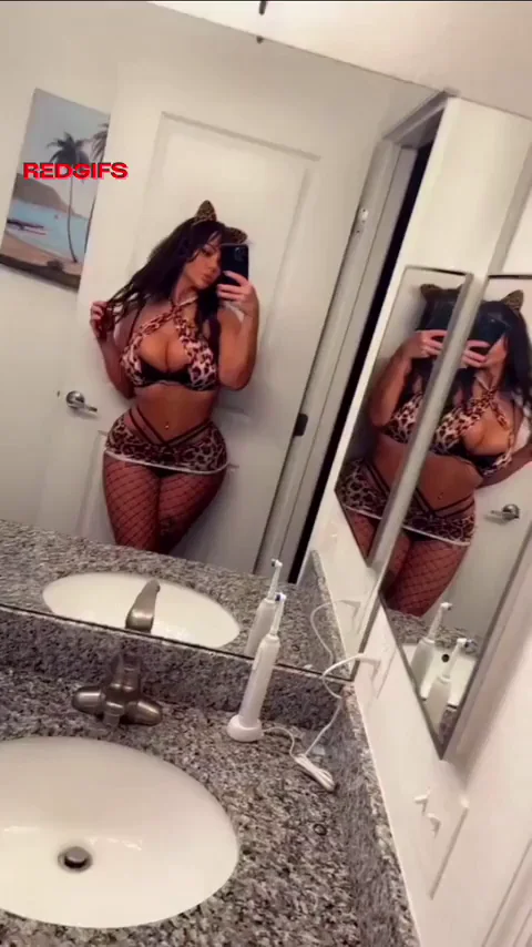 Damn TikTok Thot's Leopard Lingerie Tease 💦🍑