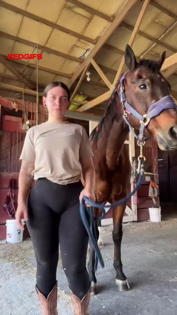 Barn Baddie Teasing with Her Juicy Ass & Big Tits 🐴🍑💦