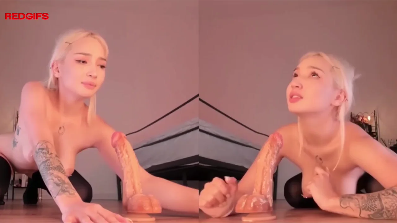 Blonde Slut's Balls-Deep Asian-Style Deepthroat Gobble 💦🍆😩