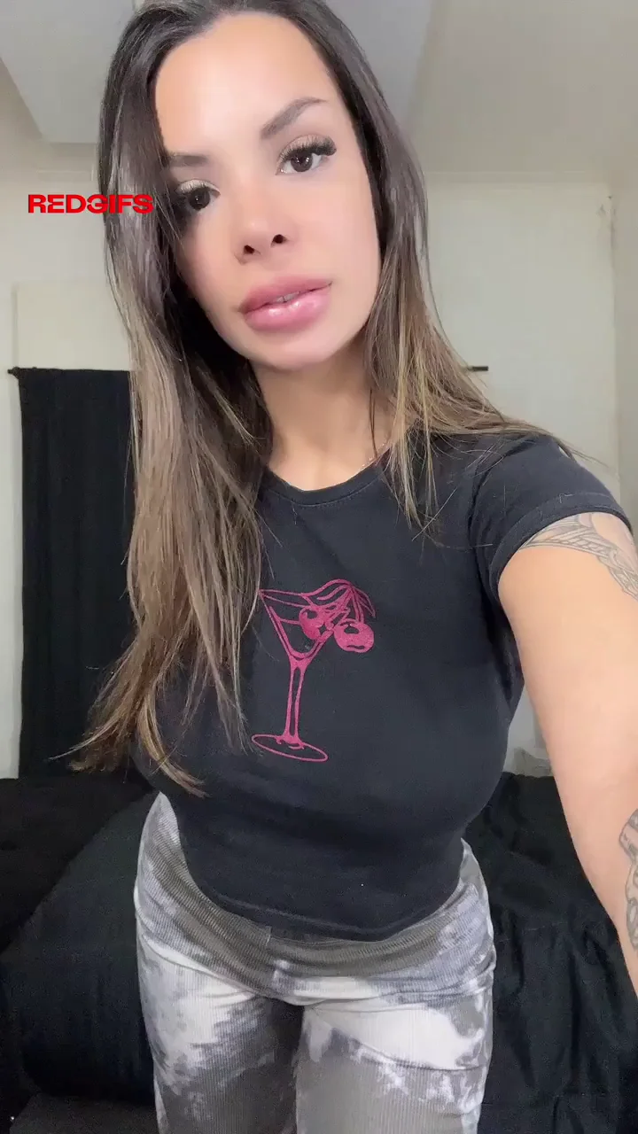 Perfect Latina reveal