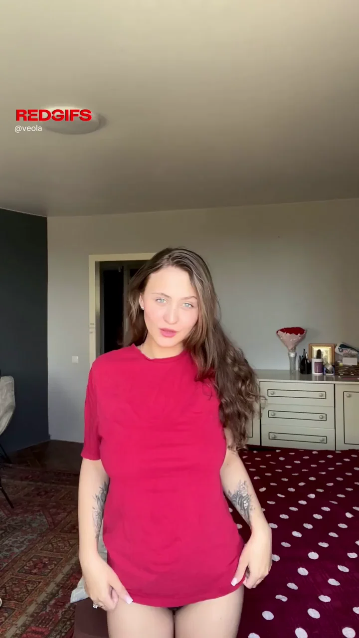 Natural tits reveal