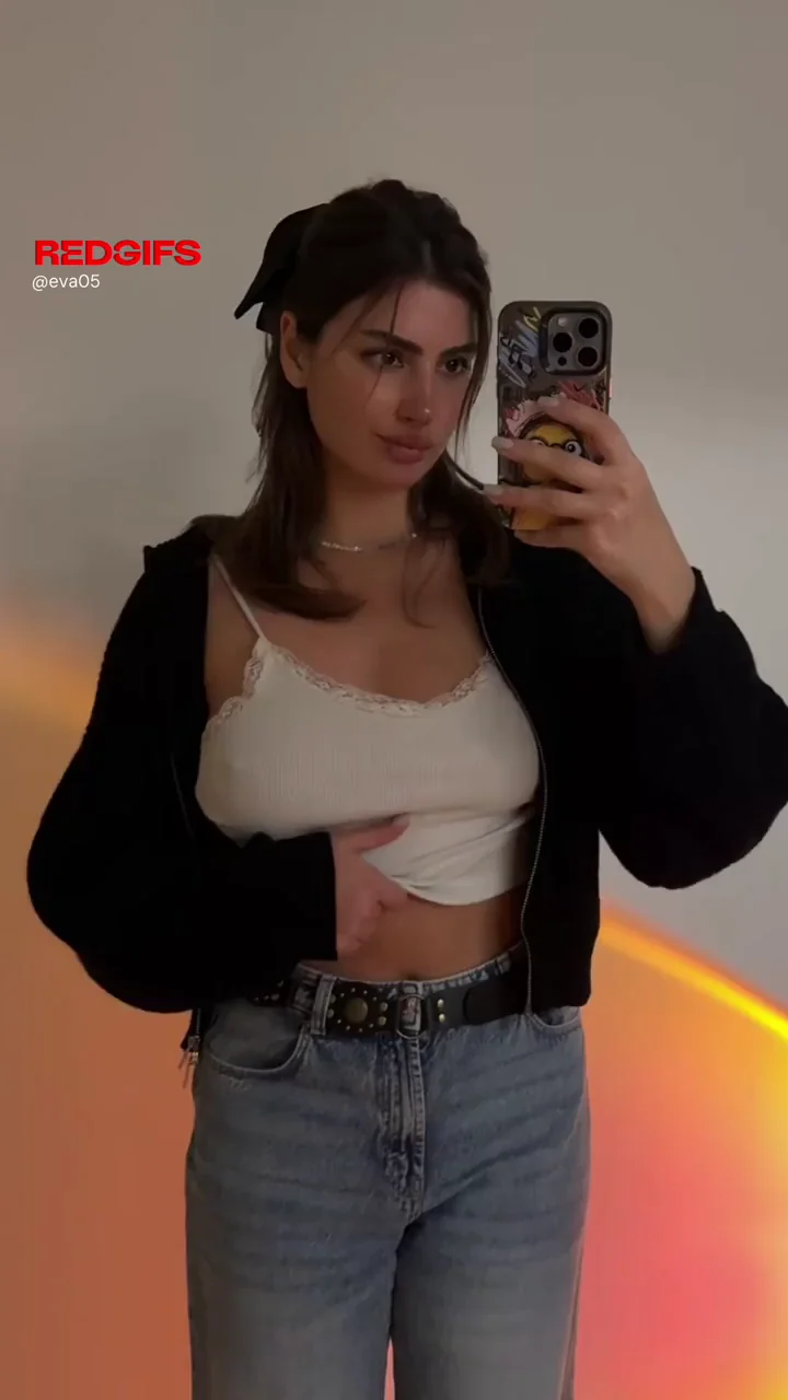Cute Teen's Long-Neglected Big Boobs Get Epic Titty Drop Reveal 😍💦