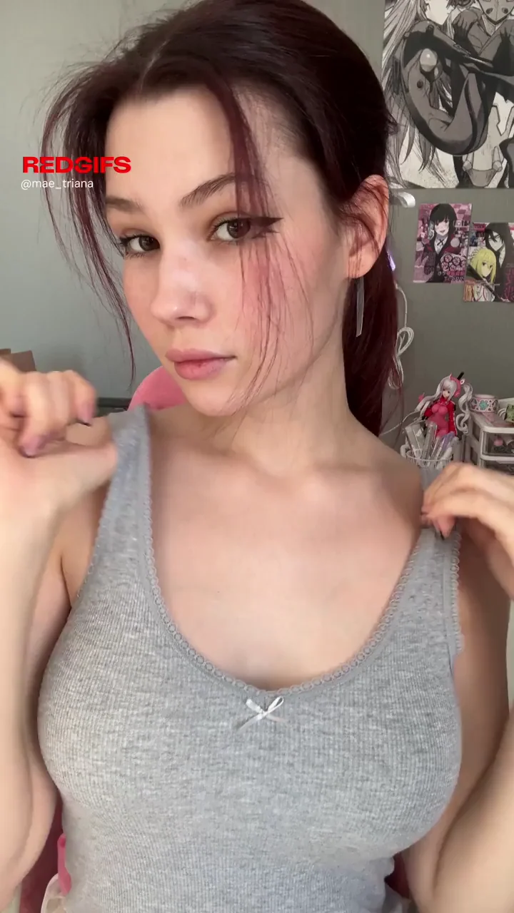 Perky College Slut's Massive Titty Drop 🍈🍈💦