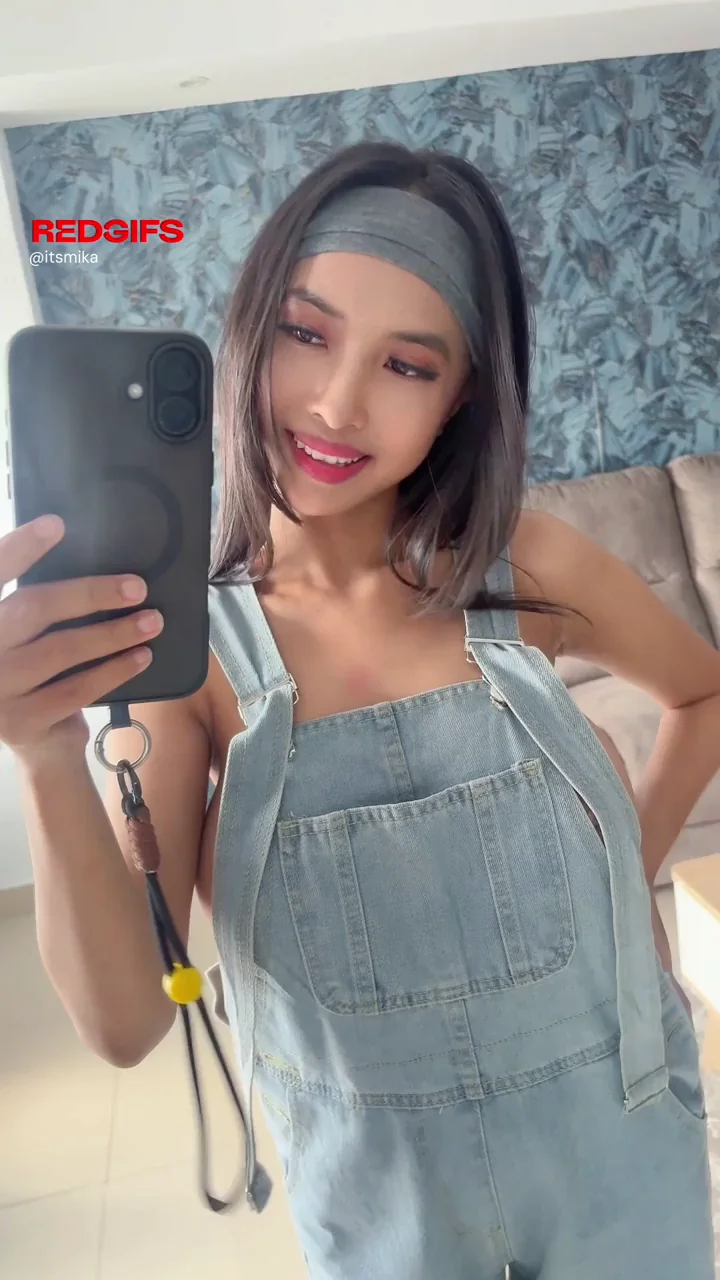 Side Profile Titty Drop Tease 💦👙