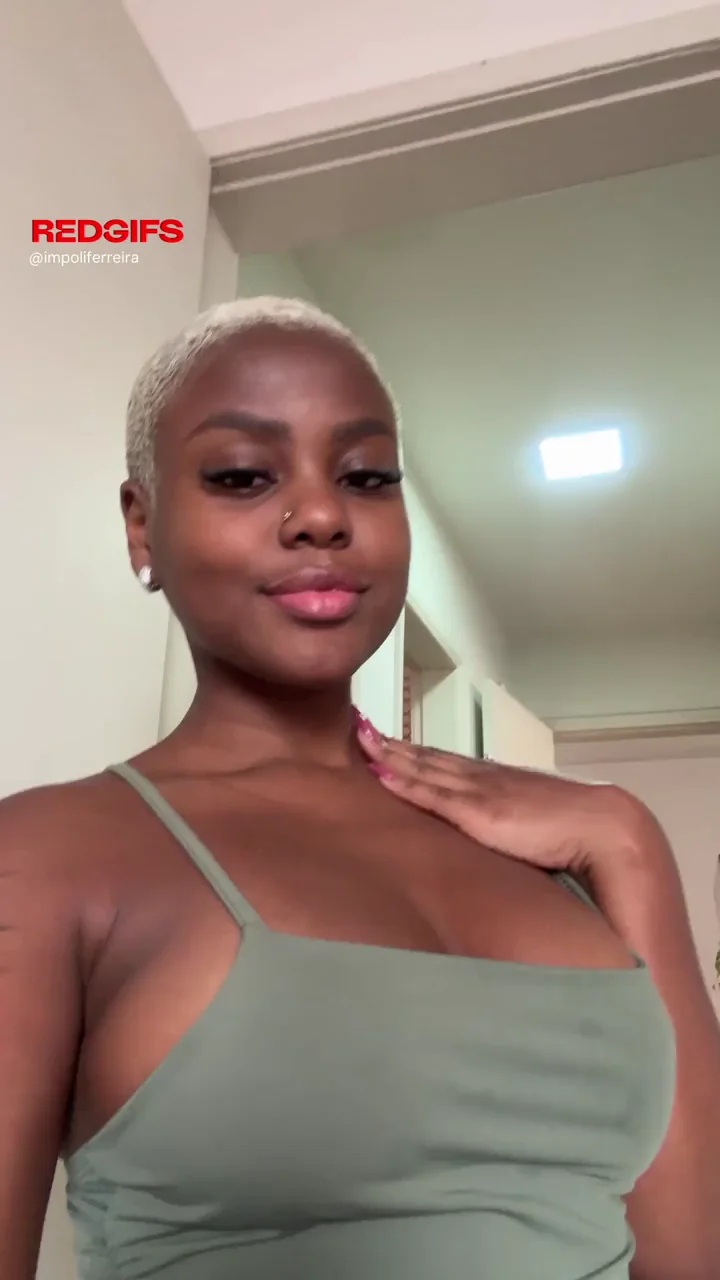 sexy chocolate tits [reveal]
