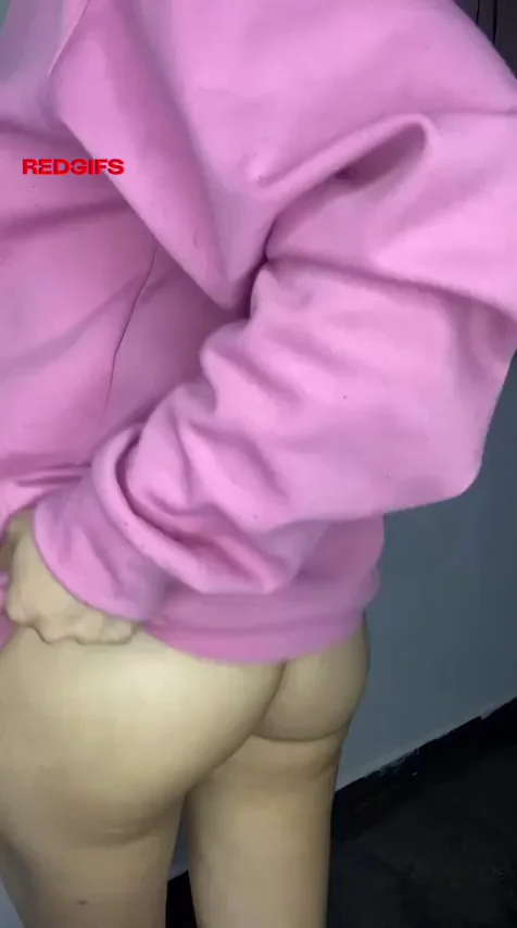 Teen Slut Practices Twerking Her Juicy Ass for Your Cock
