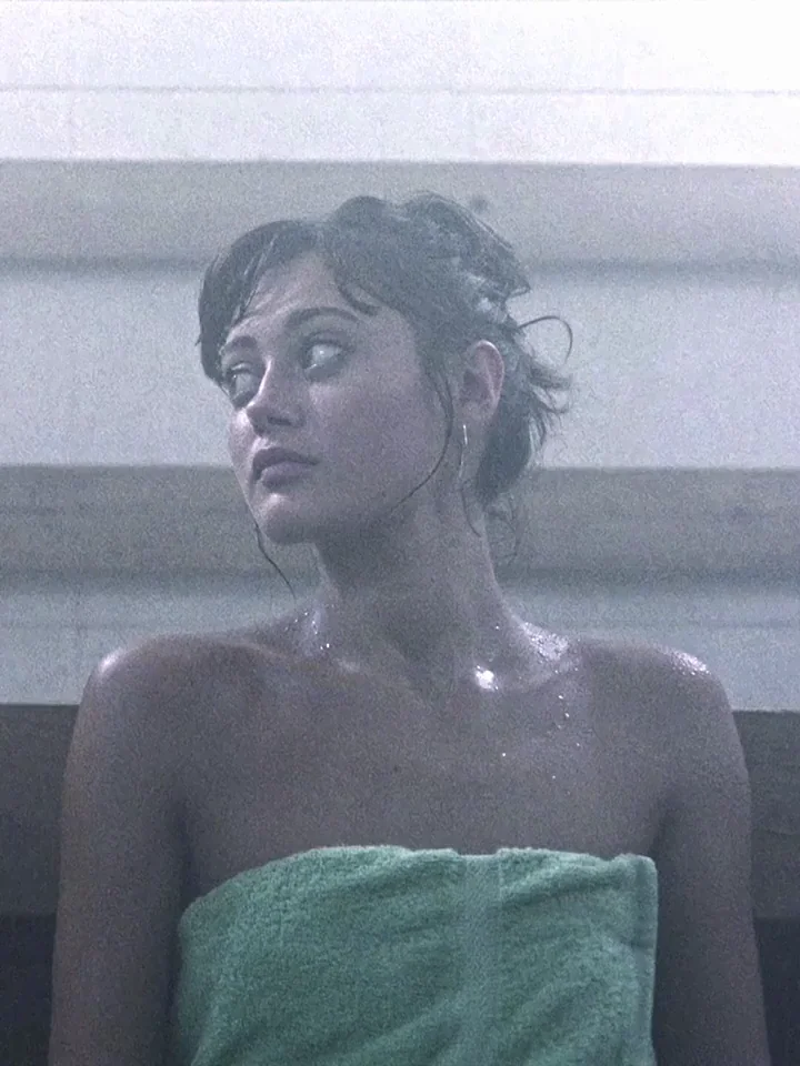 Ella Purnell - Sweetbitter S2E1 (2019)