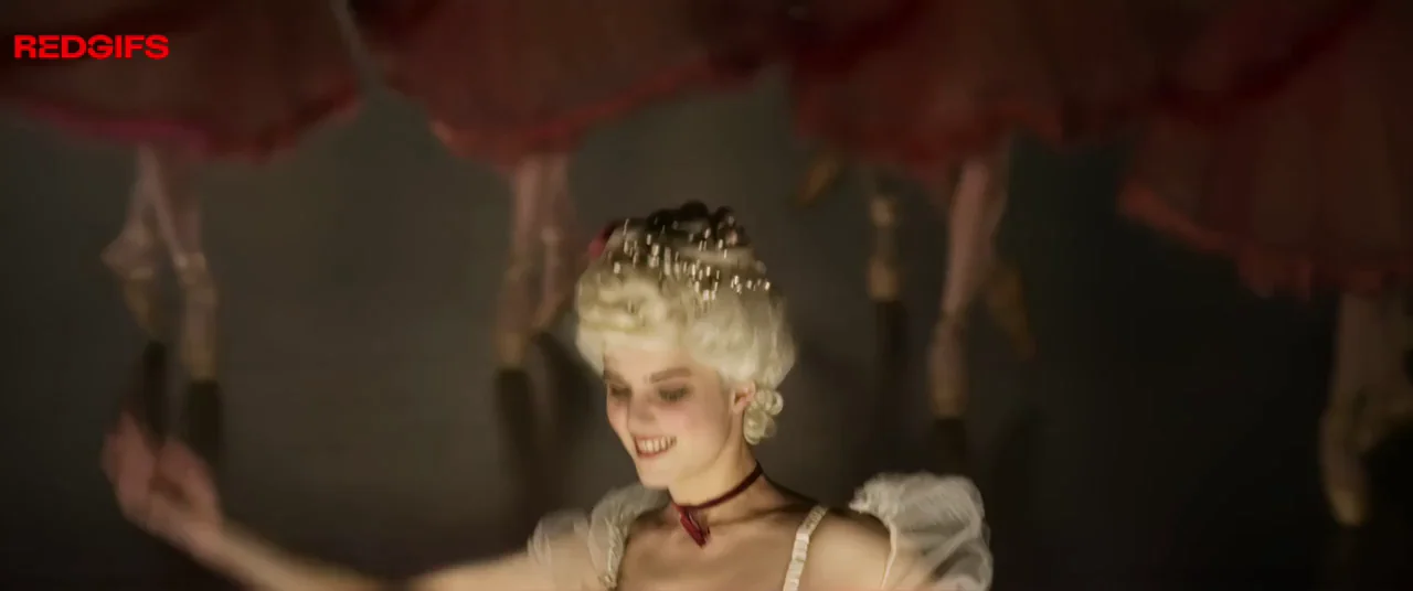 Michalina Olszanska - Mathilde (2017)