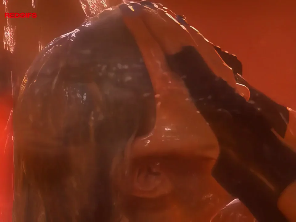 Eva Habermann's Steamy Shower Tits & Bubble Butt in Lexx S01E02
