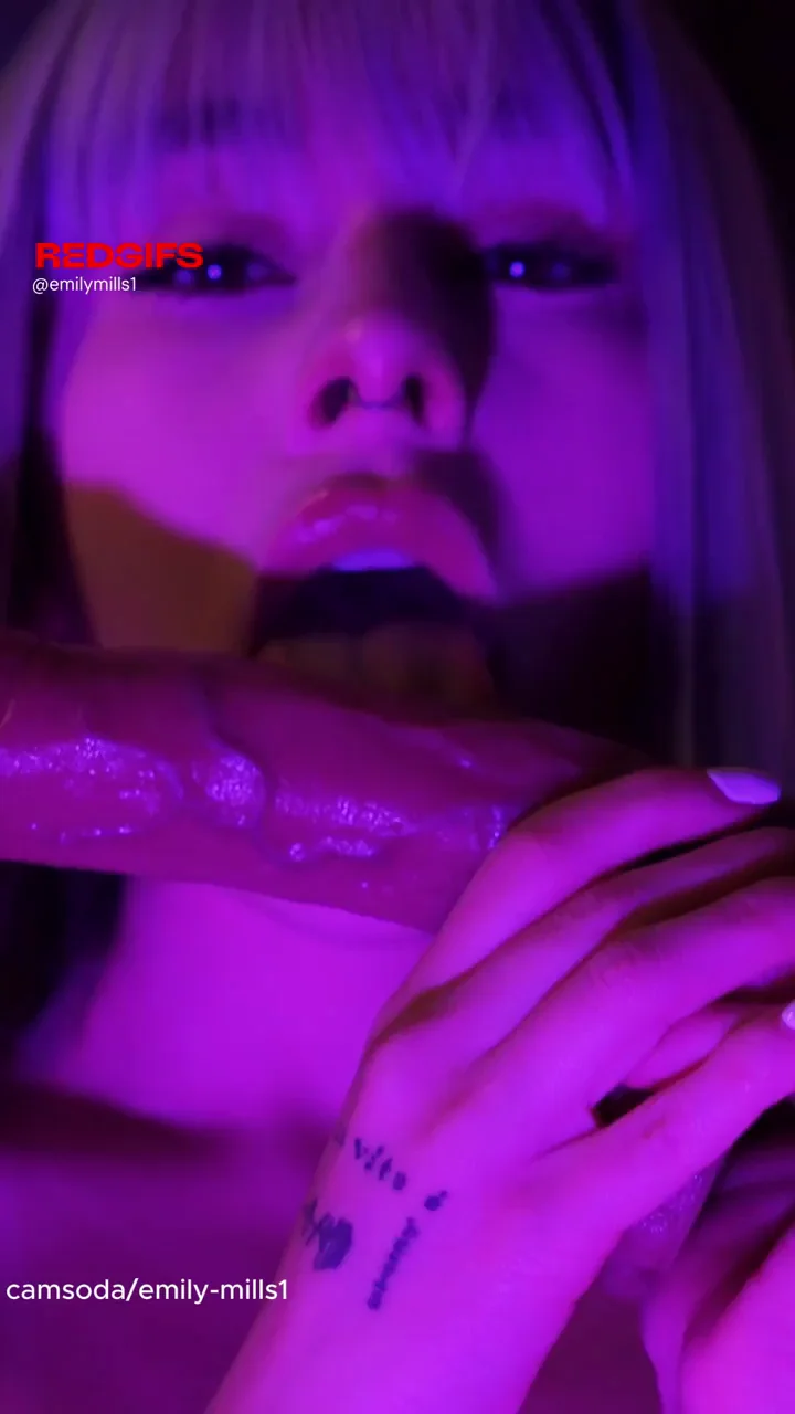 Gooned Brainmelt: Cute Inked Babe Sucks Fat Dildo with Tasty Tits Out 💕🍆💦