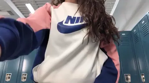 🔥 Locker Room Tease: Flashing Tits After Workout 💦 [f]