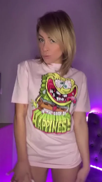 SpongeBob Slut Sheds Tee for Russian Headdress Nude Tease
