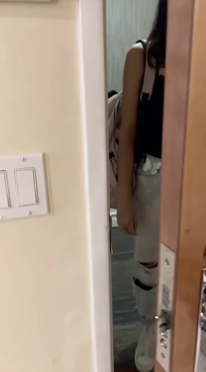 Finally Pounding That Hot Friend's Tight Pussy 🥵🍑