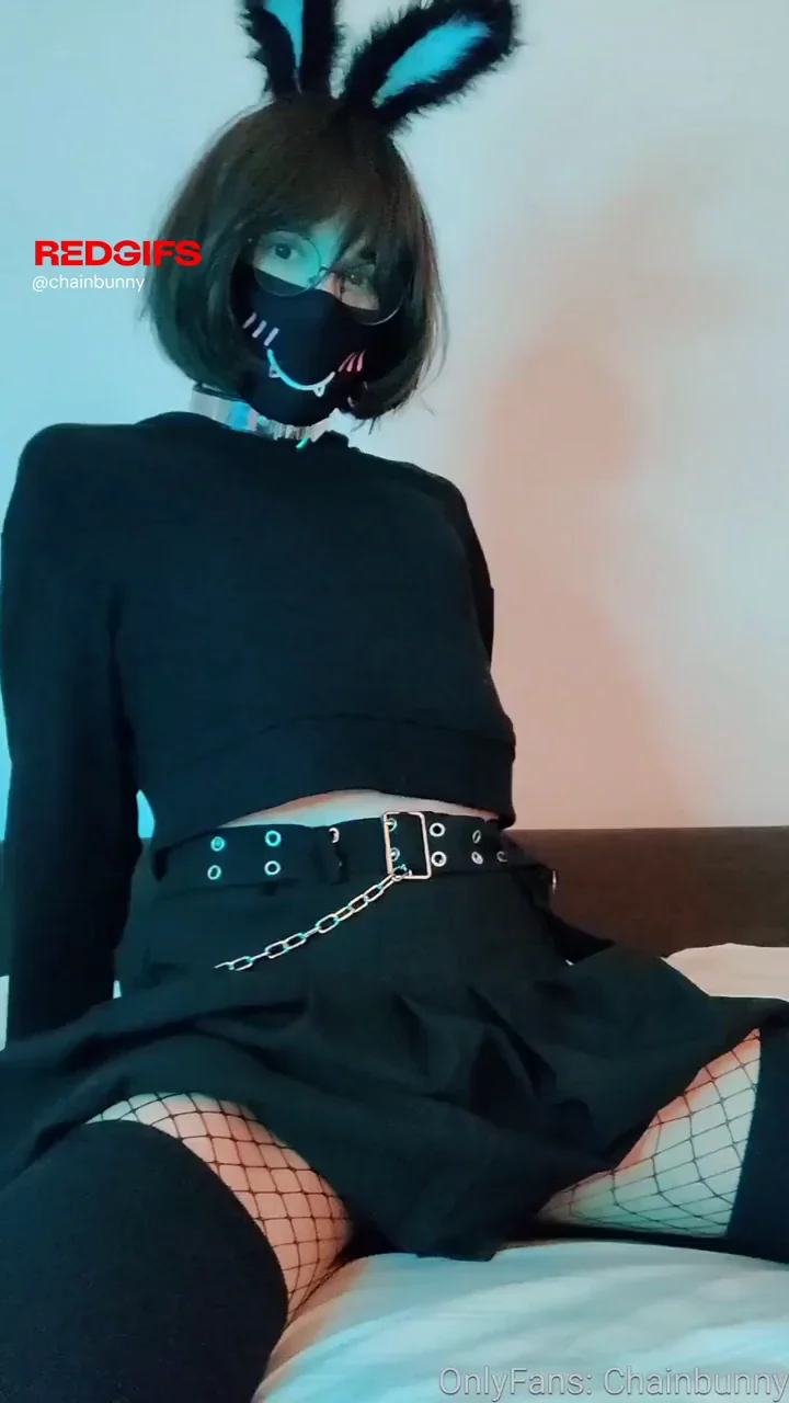 Bunny Trap's 24/7 Rough Fuck Wish: Stroking That Dripping Clitty Hard
