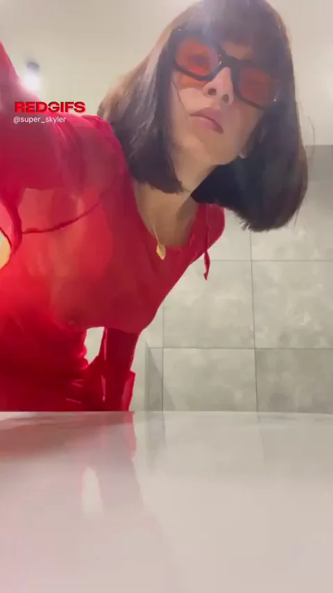Should I Go Pro? Red Hot Striptease Tease 🤭🔥🍑