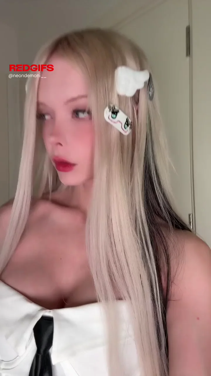 Do schoolgirl in stockings still drive you crazy?