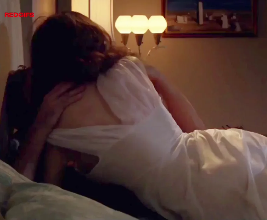 Olga Kurylenko's Steamy Tits Sucking in Magic City S01E02