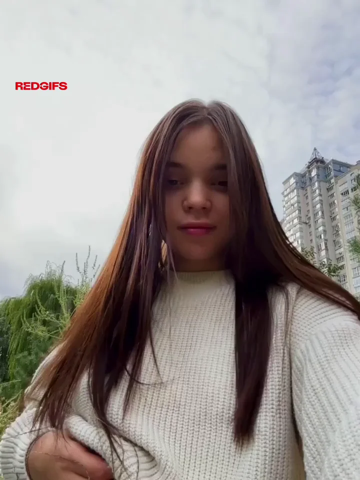 How to show your tits in the park