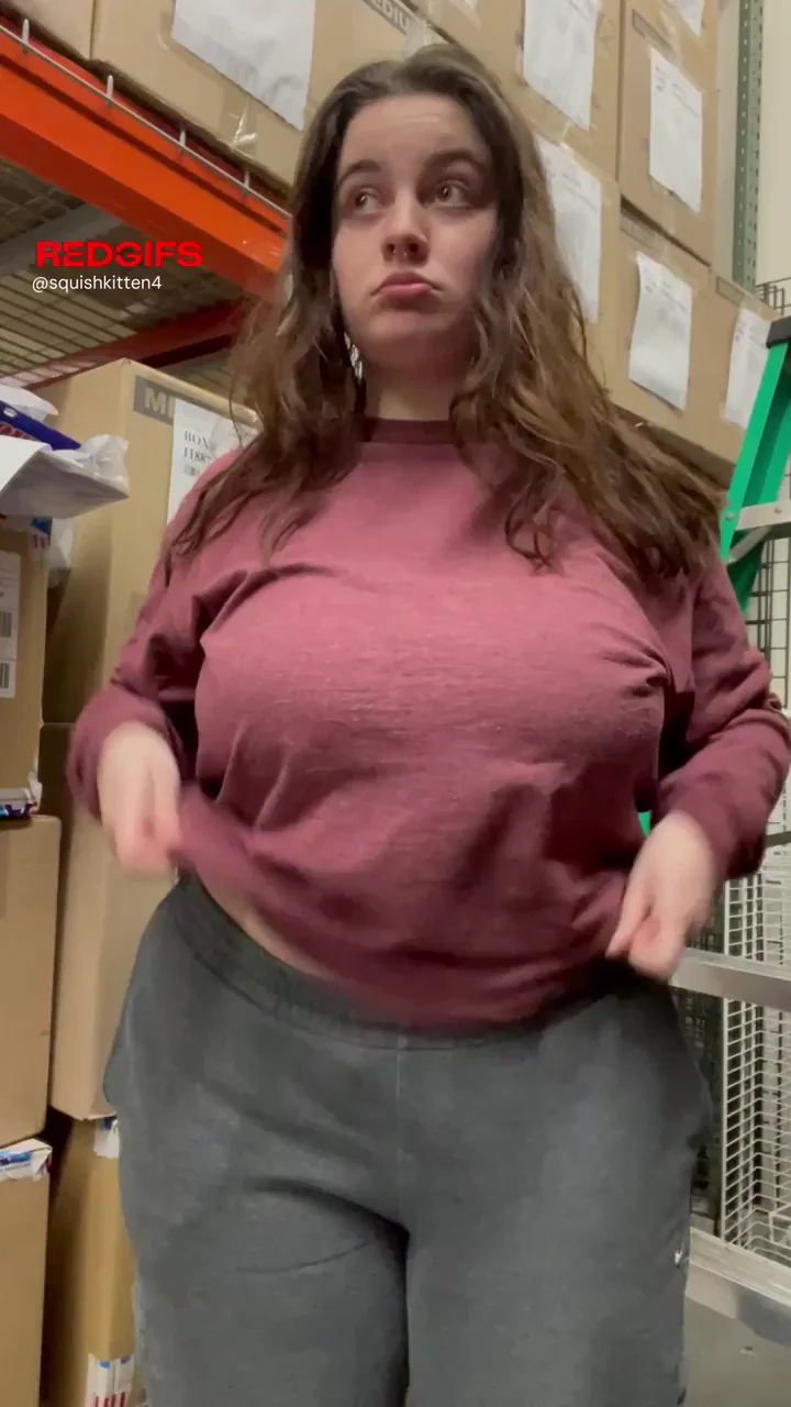 flashing at my job🫣