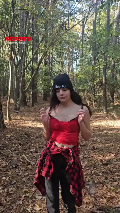 Teasy Topless Trail Slut Stroll 😈🌳🍒