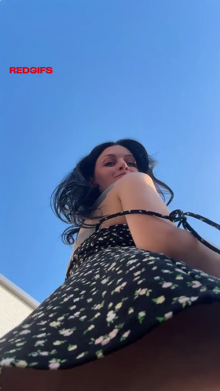 No Panties Dare: Flashing My Dripping Pussy in Public Sunlight