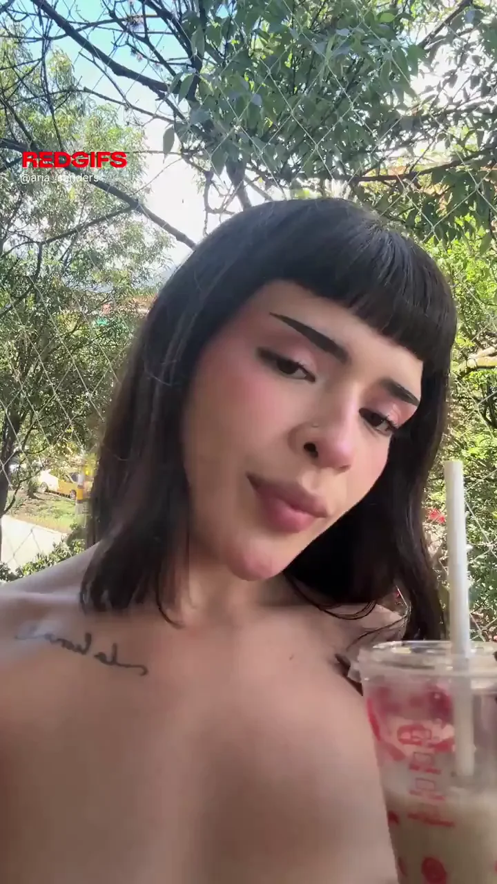 Neighbors Drool Over My Tits & Ass 😈🌳