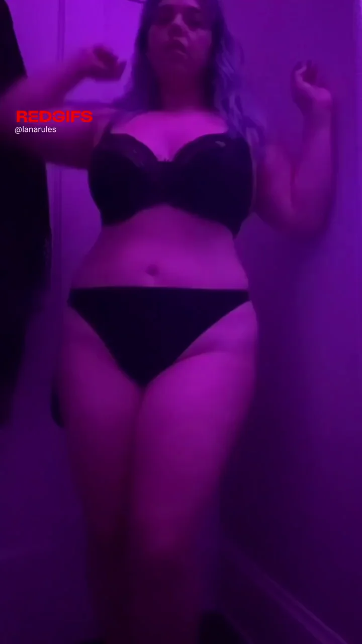 🔥 Curvy Hotwife PAWG Sizzles in Black Lingerie on a Steamy Night 💋