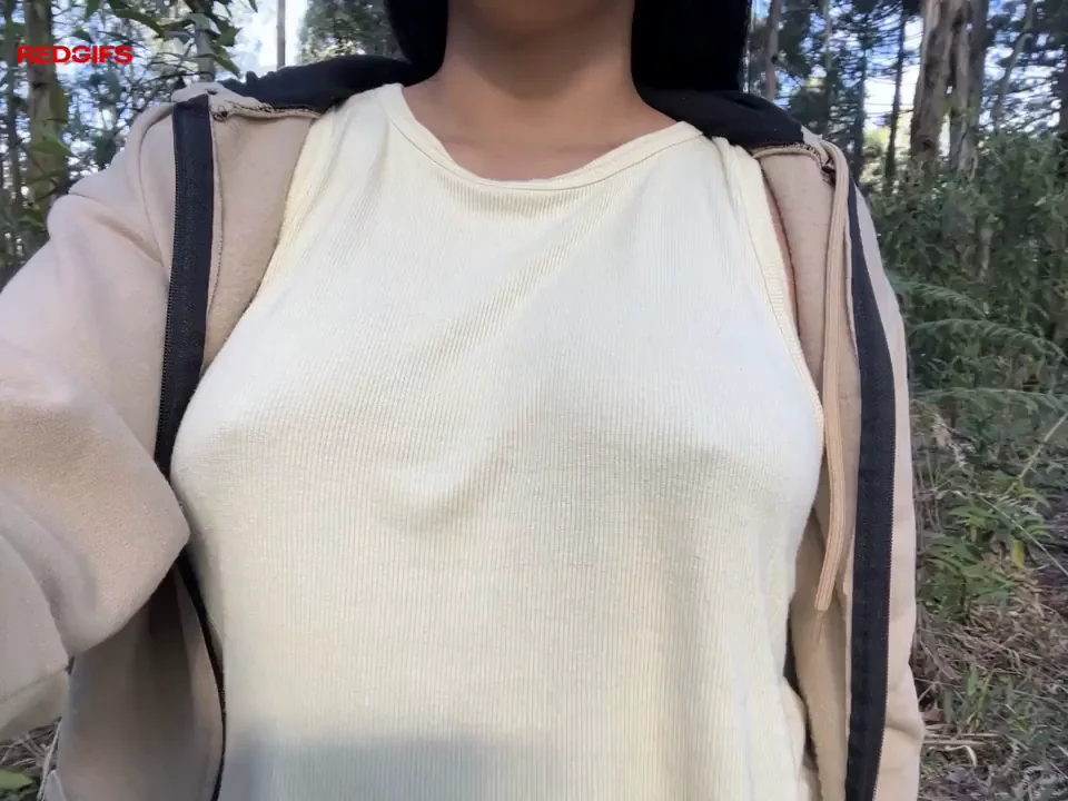 Braless Babe's Outdoor Tit Tease 🌳💦