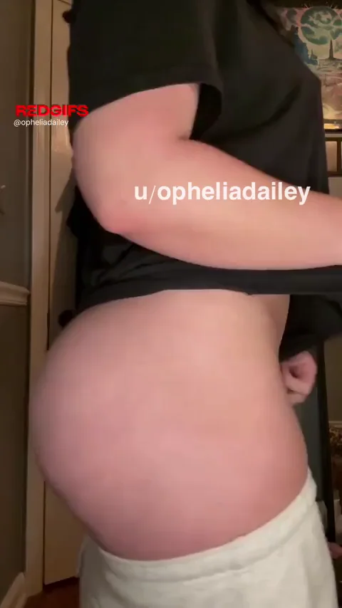 Do you like my fat white ass, daddy?