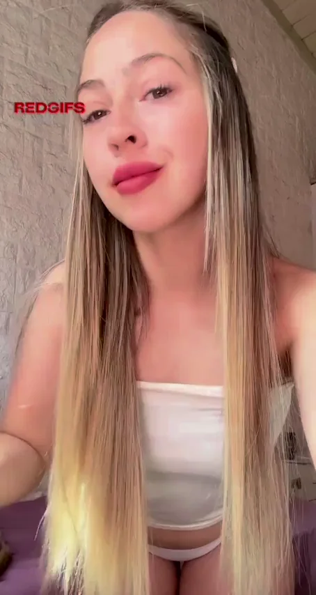 I need an older friend who will eat my ass every day