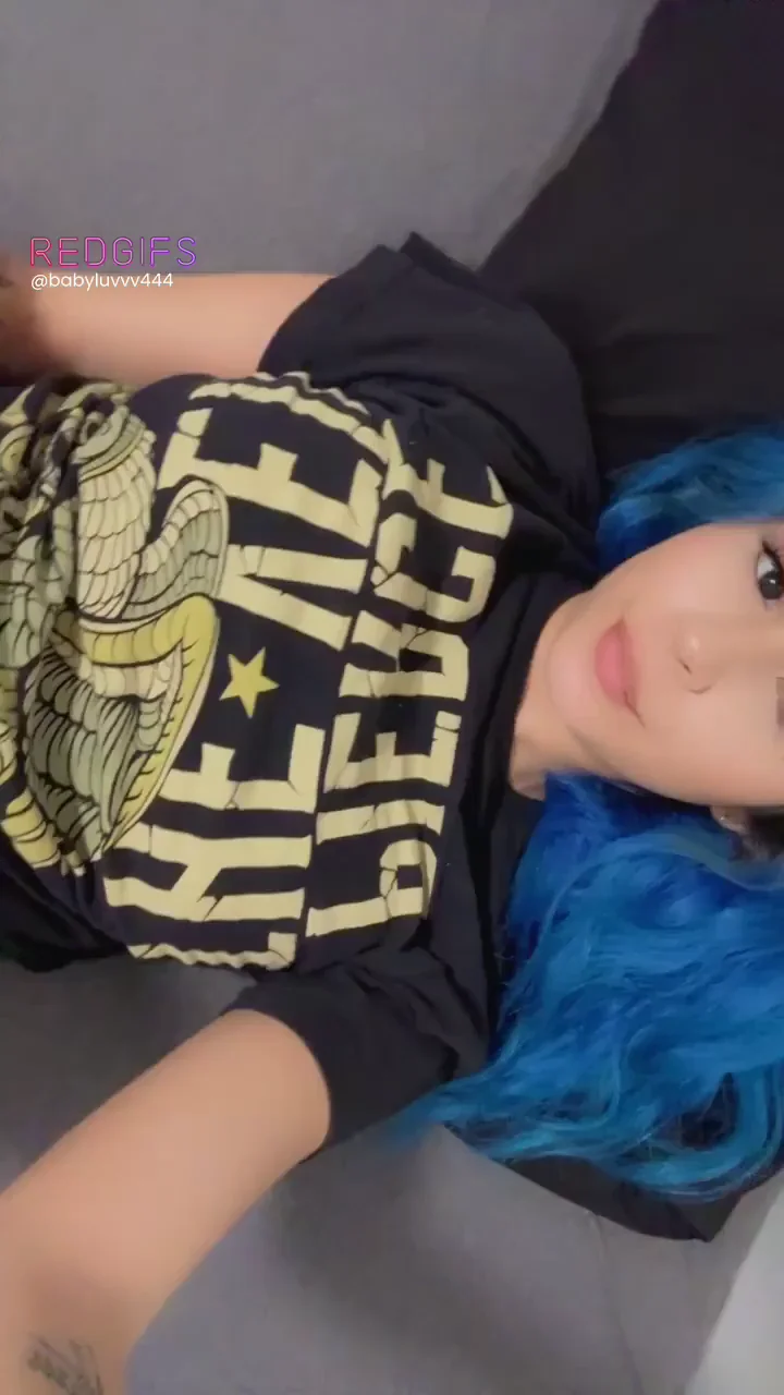 who else is in the mood to fuck?😽