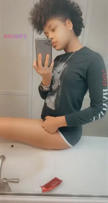 I would love for you to slut me on cam infront of hubby