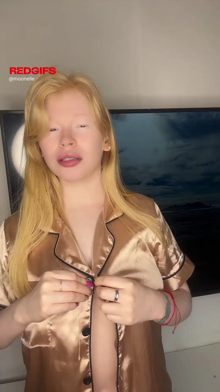 Want My Slutty Pics? 🔥 Redhead Babe Flashes Tits Tease 😈