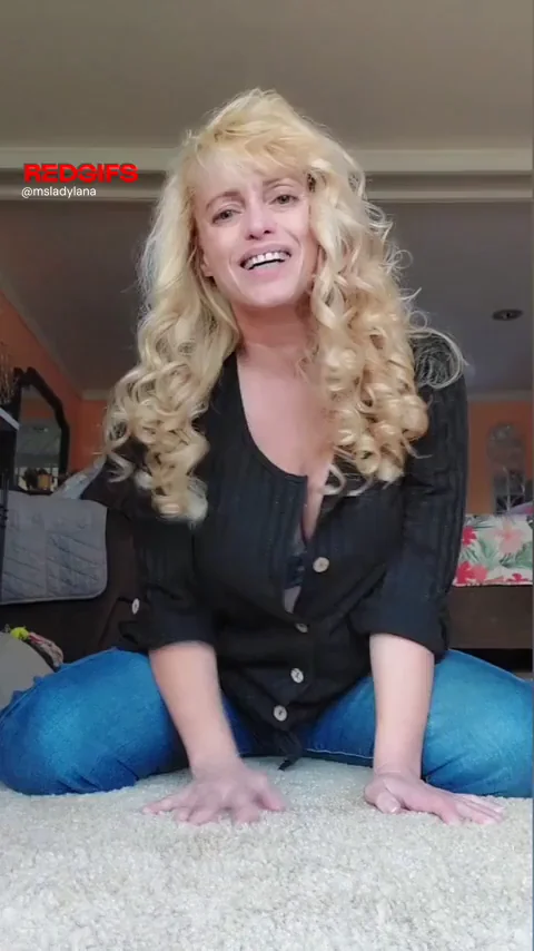Don't I make a cute Bouncy &amp; Blonde