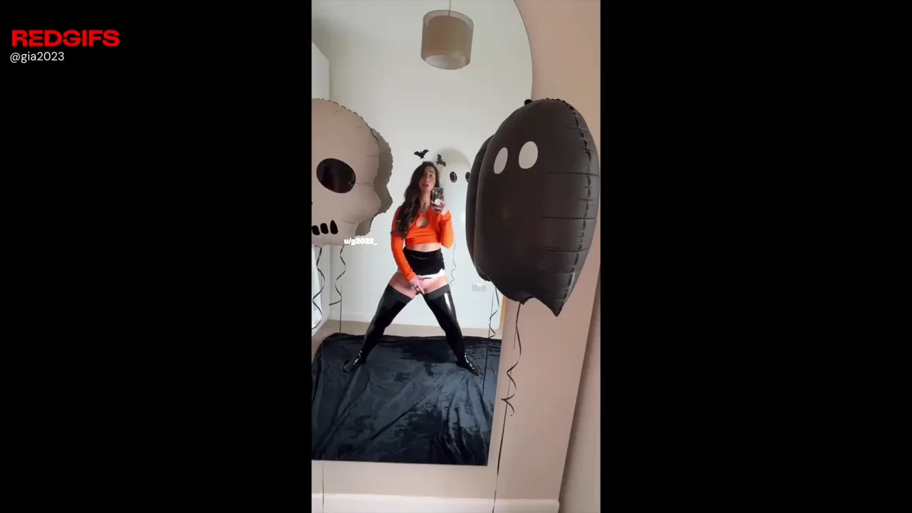 halloween mirror magic
